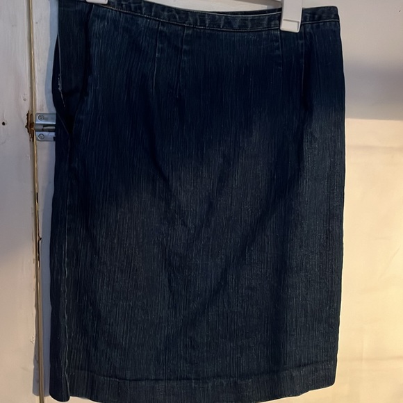 Talbots front slit size 6 denim skirt - Picture 6 of 11